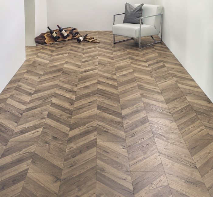 TÖLGY FORTRESS ASHFORD